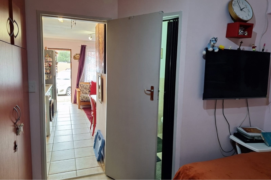 1 Bedroom Property for Sale in Morgenster Western Cape